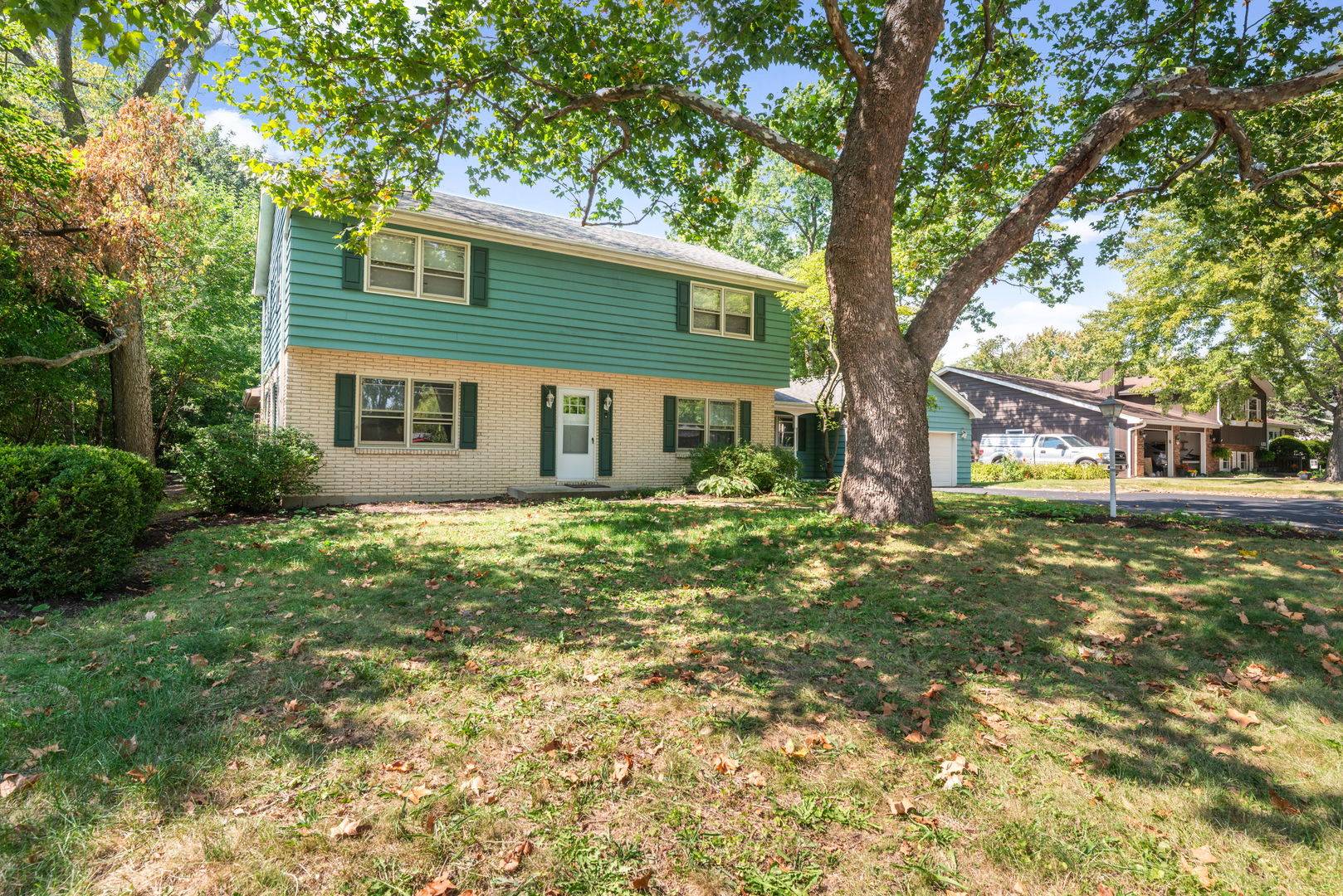 Batavia, IL 60510,133 Mayflower DR