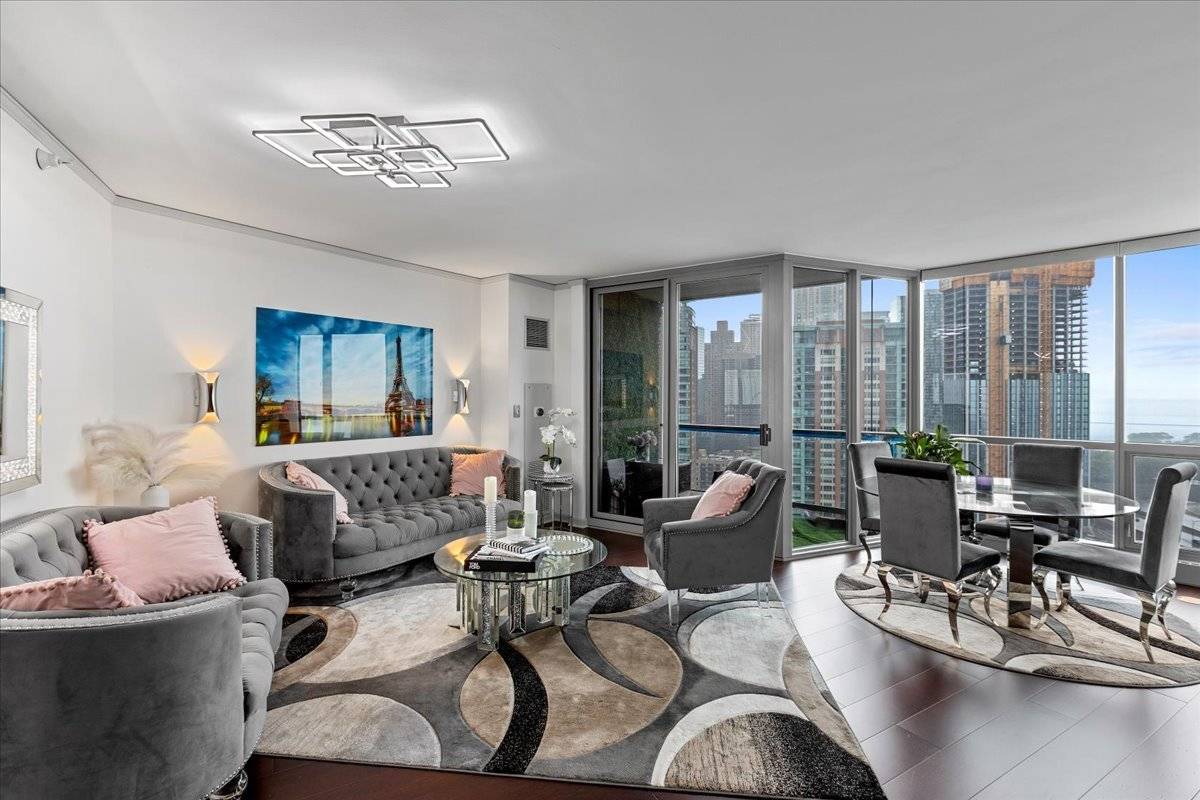Chicago, IL 60601,420 E Waterside DR #1912
