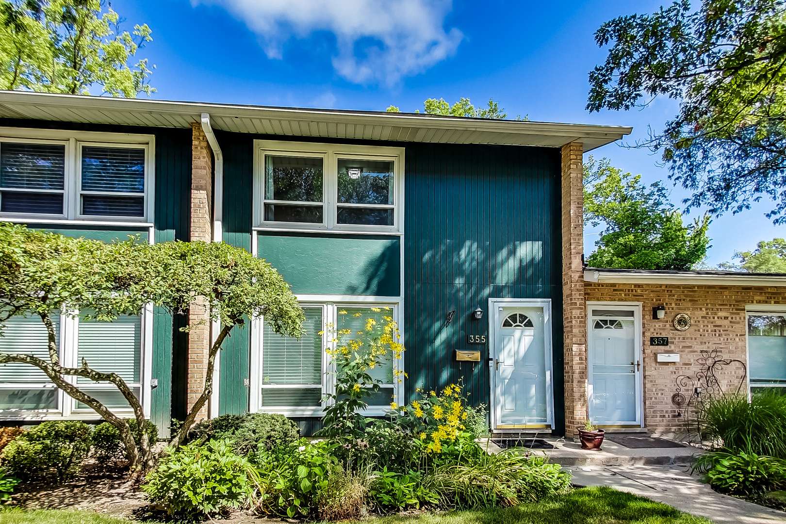 Northfield, IL 60093,355 Bristol ST