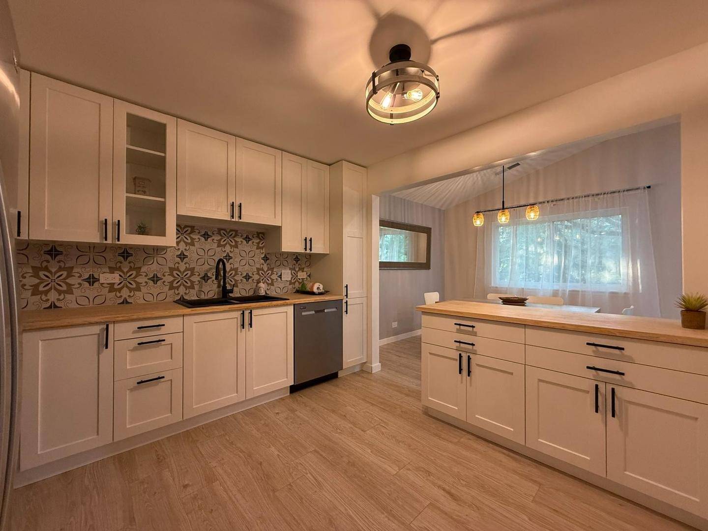 Wheeling, IL 60090,1602 Hadley CT #D2