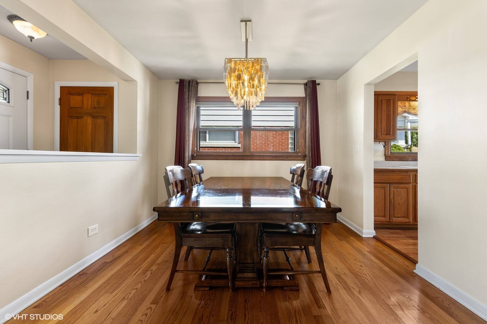 Elmhurst, IL 60126,769 S FAIRVIEW AVE