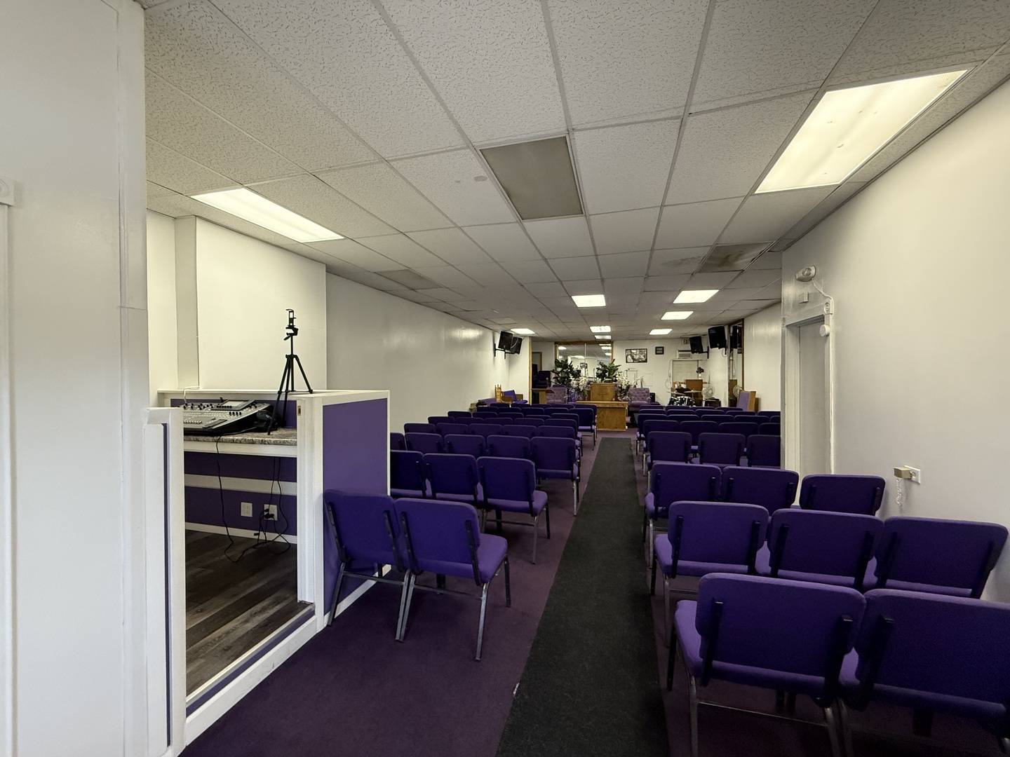 Chicago, IL 60639,5818 W North AVE