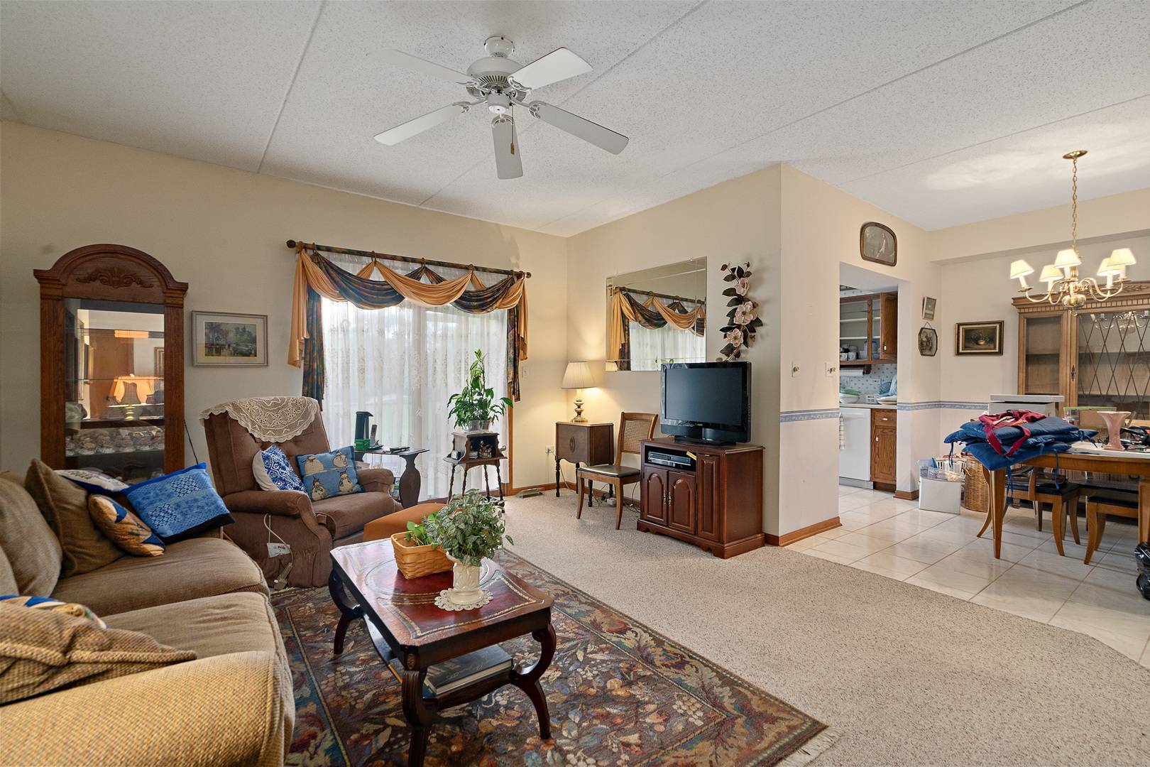 Tinley Park, IL 60477,18431 Pine Cone DR #1