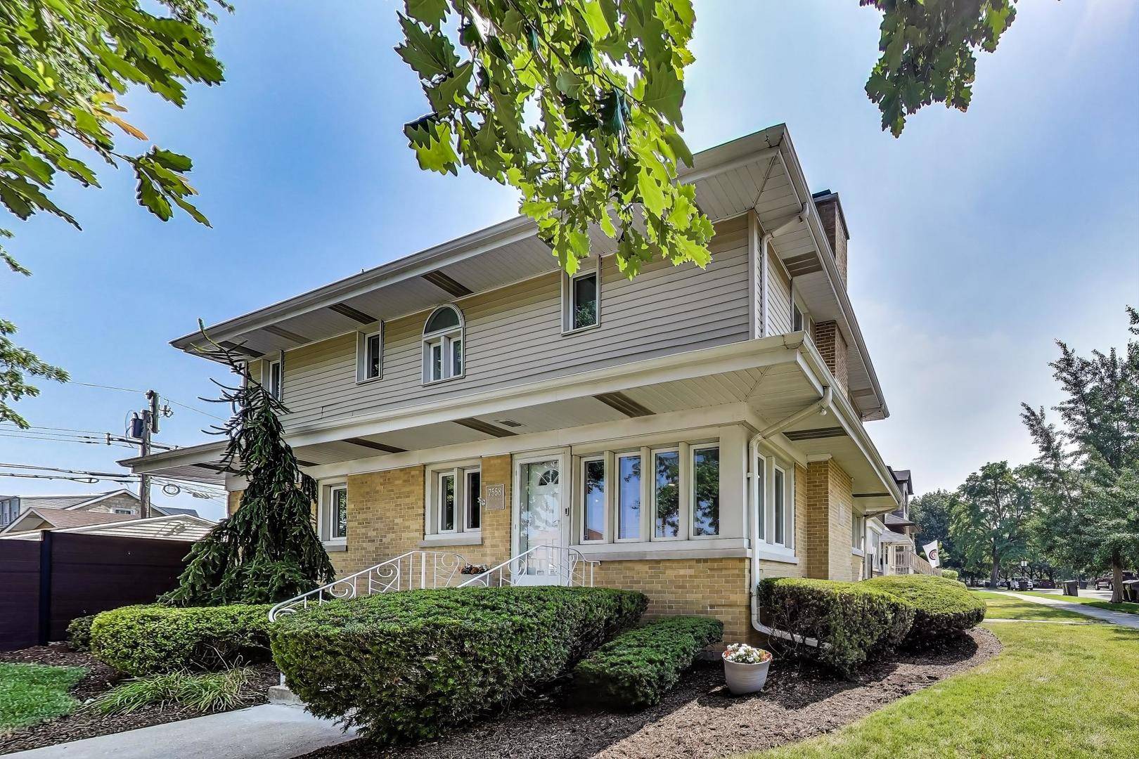 Chicago, IL 60631,7558 W Bryn Mawr AVE