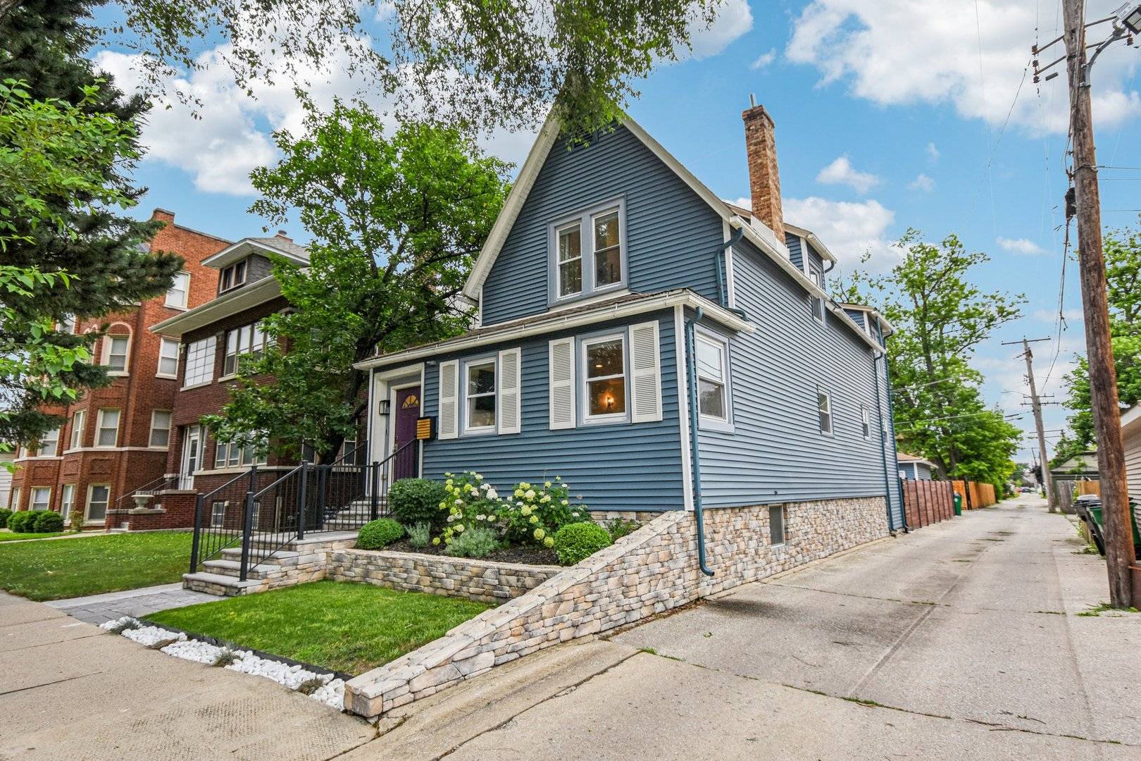 Berwyn, IL 60402,3335 Clinton AVE