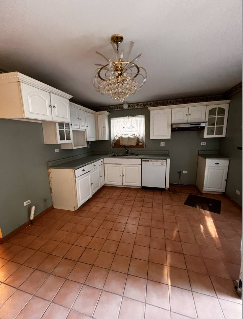 Chicago, IL 60636,1225 W Garfield BLVD