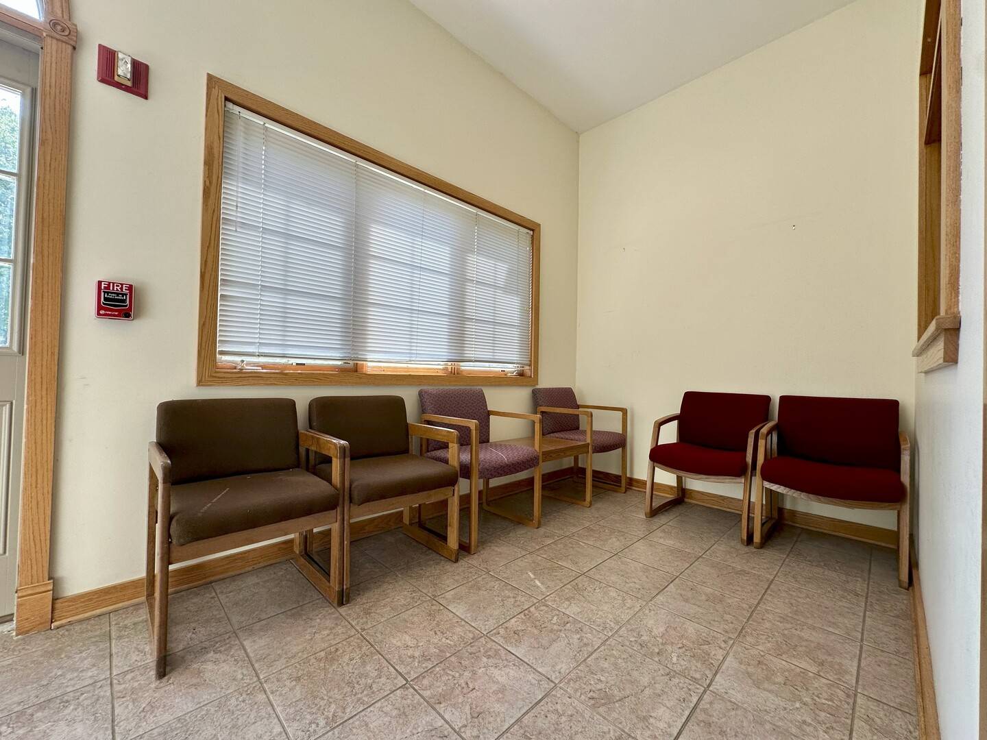Palos Heights, IL 60463,6400 W College DR