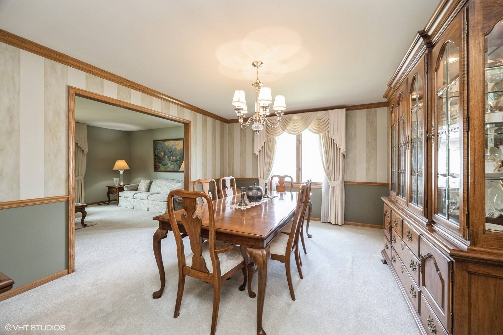 Mokena, IL 60448,18821 Dickens DR