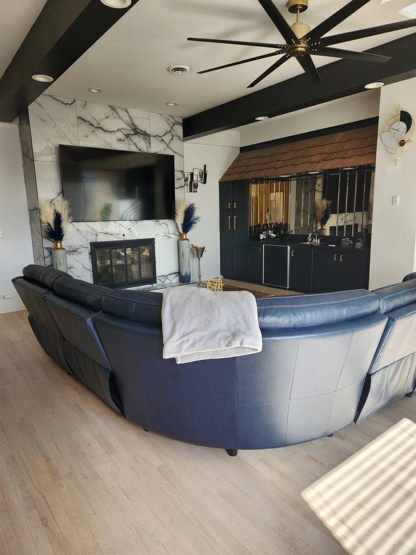 Melrose Park, IL 60160,Address not disclosed