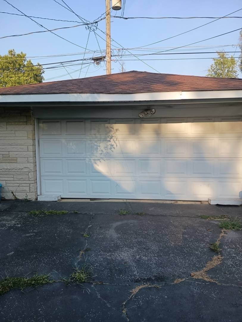 Bellwood, IL 60104,443 Granville AVE