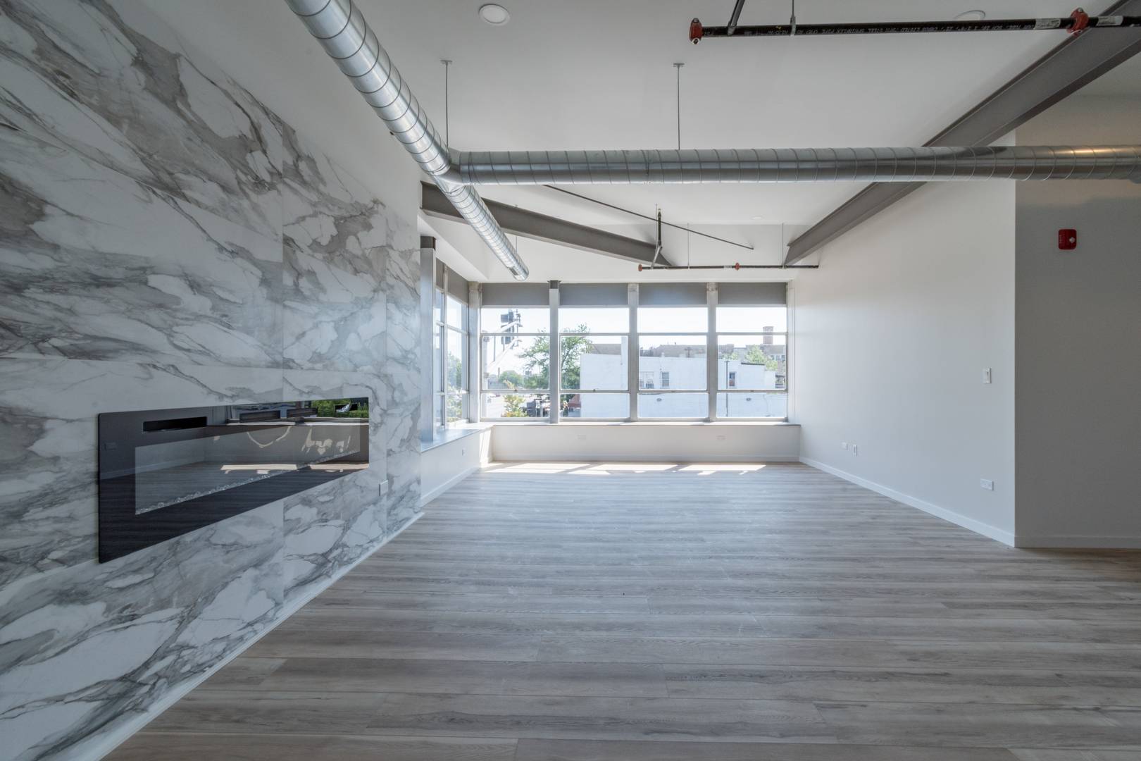 Berwyn, IL 60402,2202 Lombard AVE #203