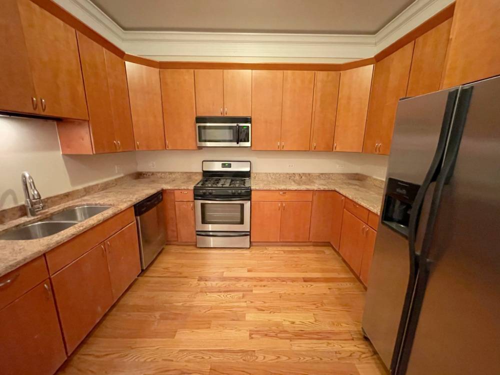 Chicago, IL 60625,4518 N Kedzie AVE #2E