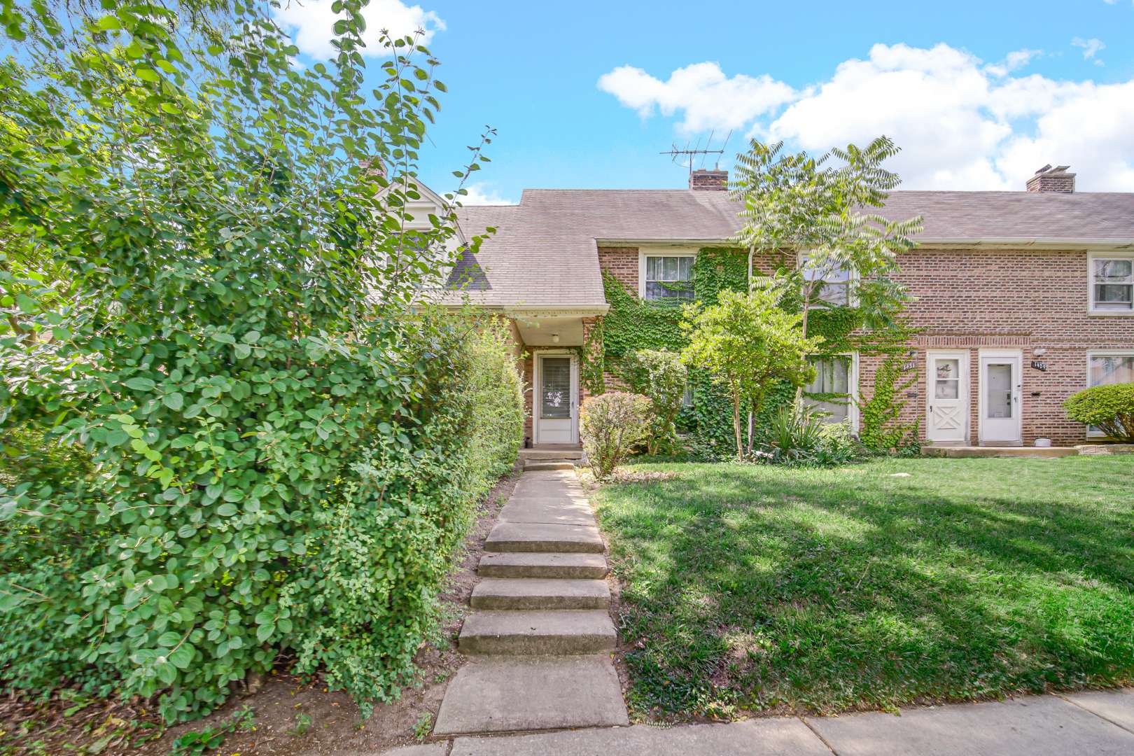 Des Plaines, IL 60016,1433 Willow AVE