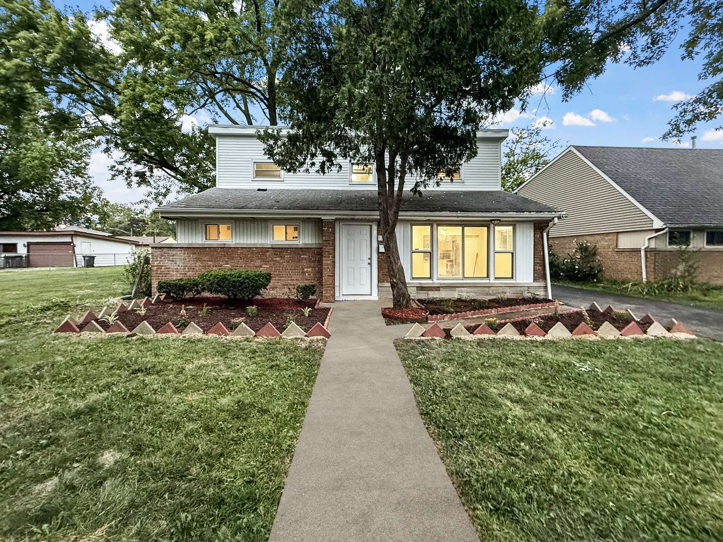 Lansing, IL 60438,17138 Burnham AVE