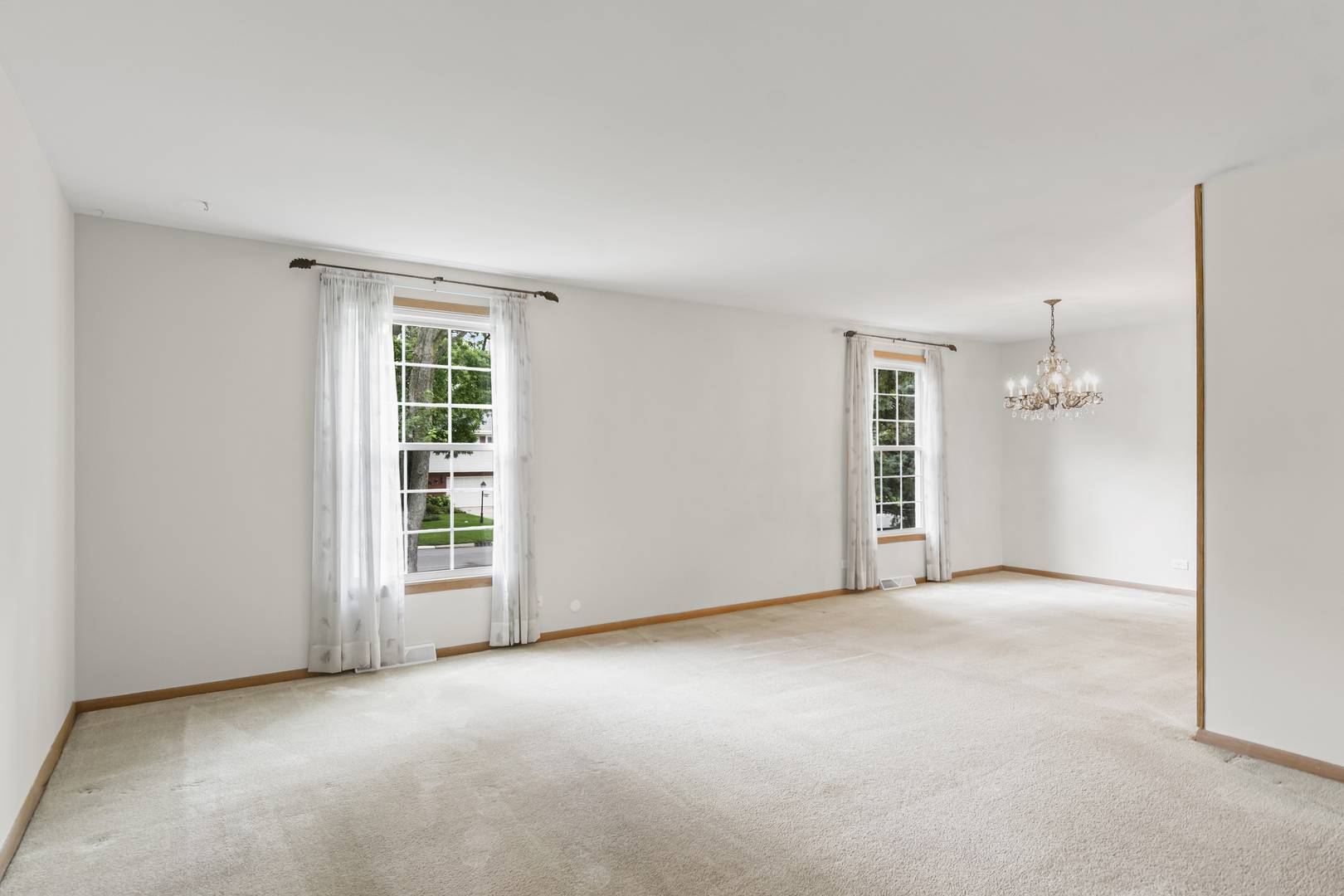 Darien, IL 60561,629 70th ST