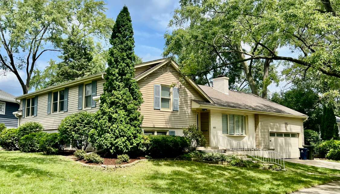 Naperville, IL 60540,165 Tamarack AVE