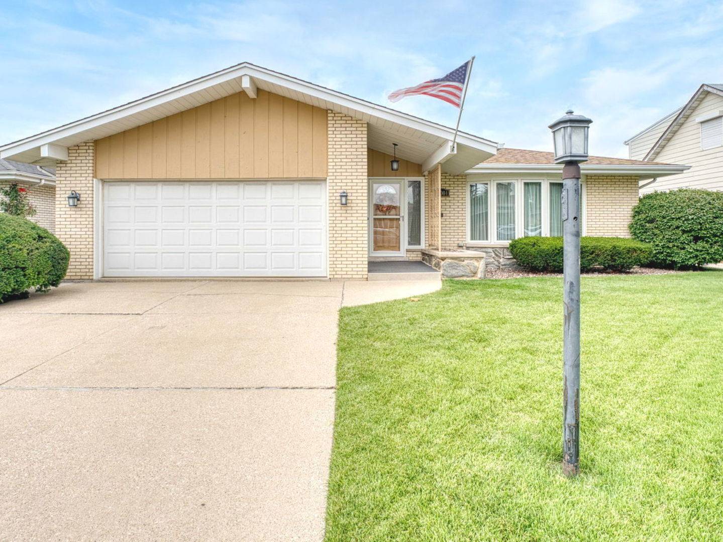 Oak Lawn, IL 60453,10004 PARKE AVE