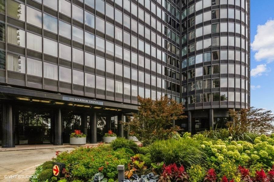 Chicago, IL 60601,155 N Harbor DR #2611