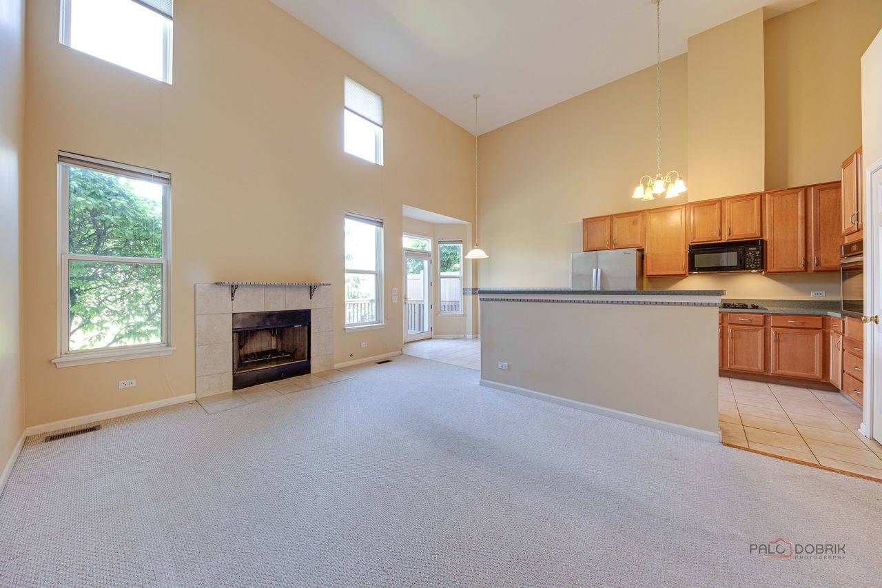 Northbrook, IL 60062,717 Sarah LN