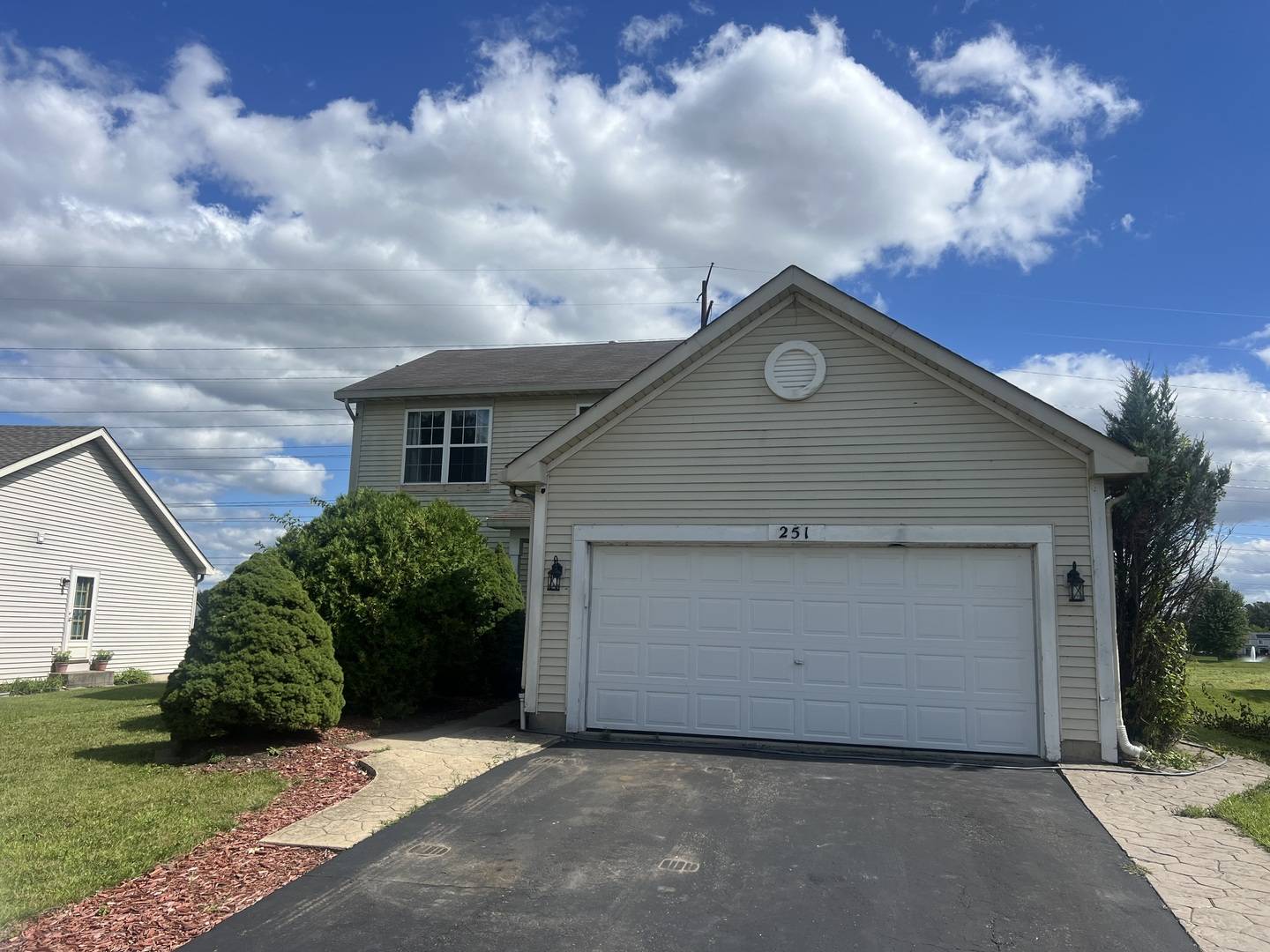 Romeoville, IL 60446,251 Summerfield DR