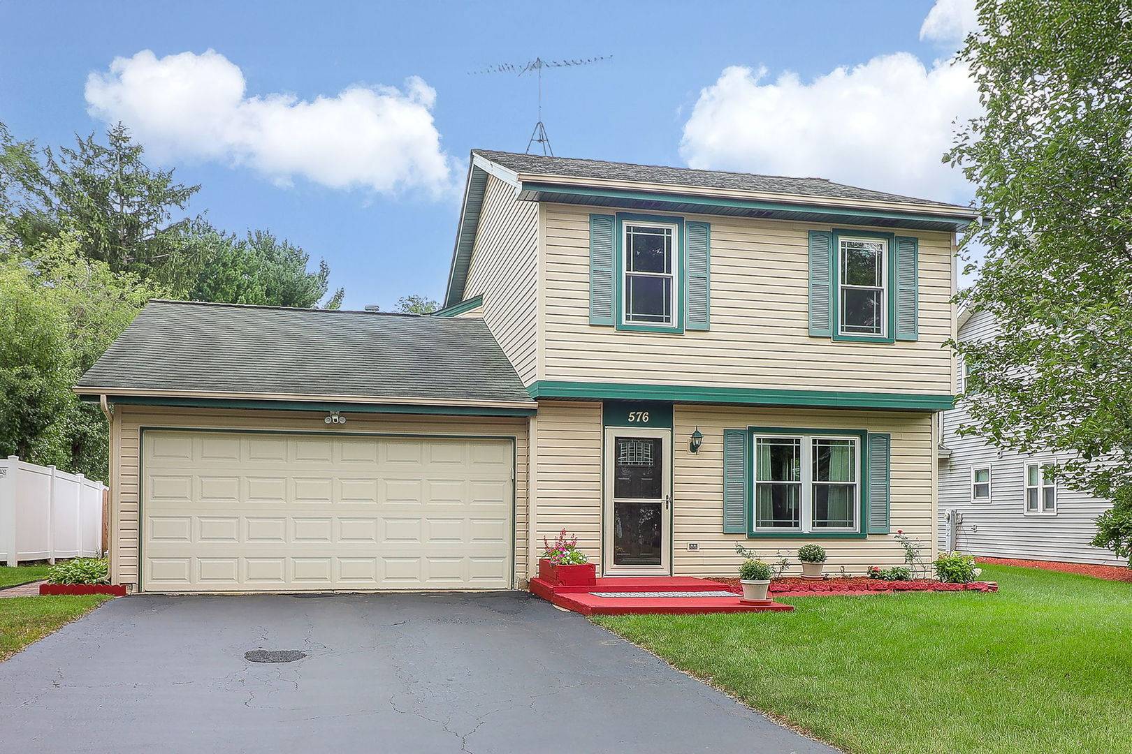 Naperville, IL 60563,576 Springhill CIR