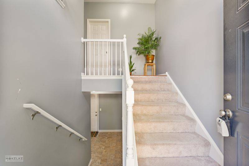 Aurora, IL 60504,836 Lewisburg LN