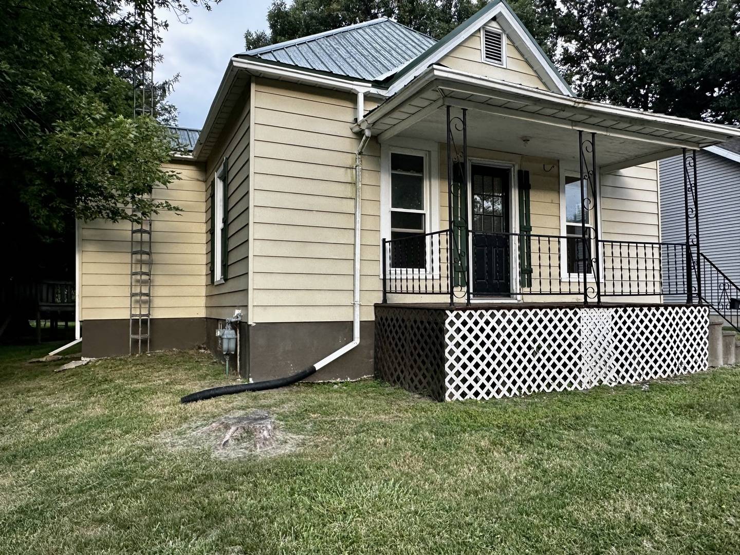 Clinton, IL 61727,212 N Linden ST