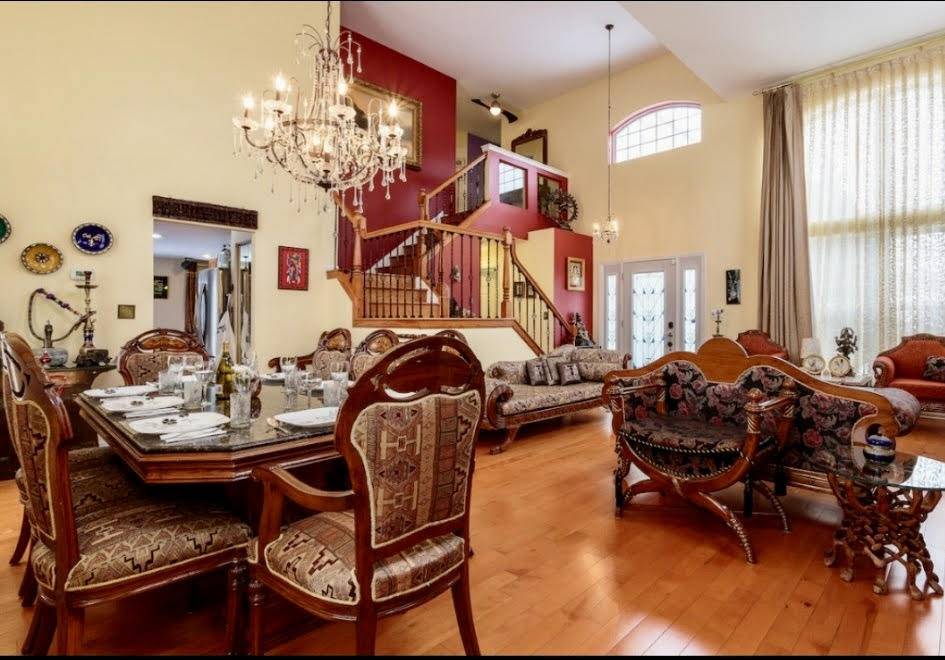 Naperville, IL 60540,671 Wintergreen CIR