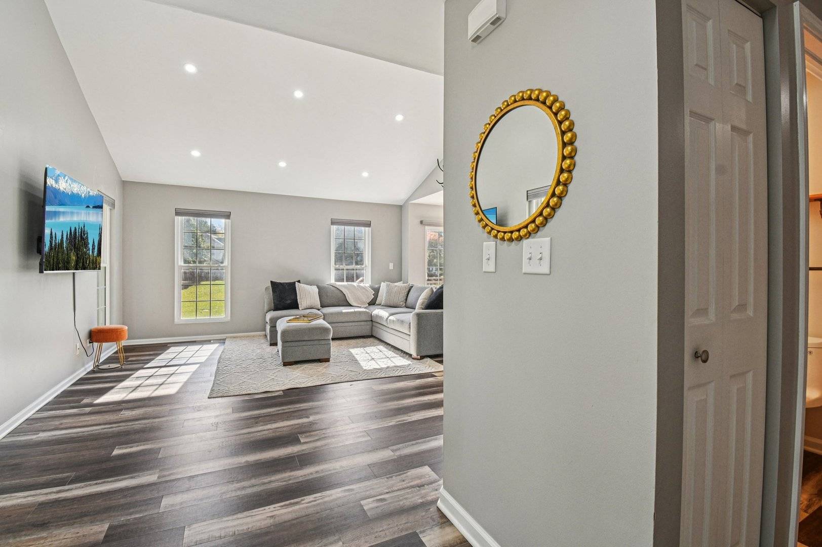 South Elgin, IL 60177,71 Ione DR #A