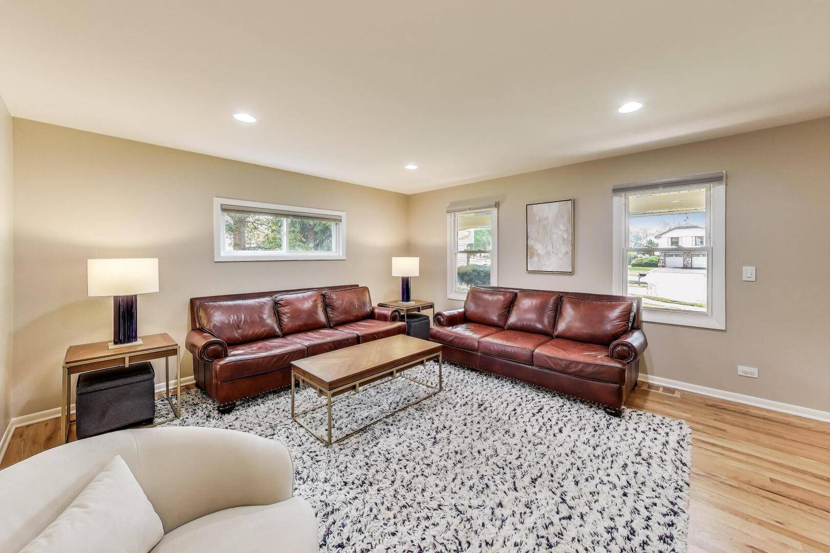Hoffman Estates, IL 60192,1980 Dogwood DR