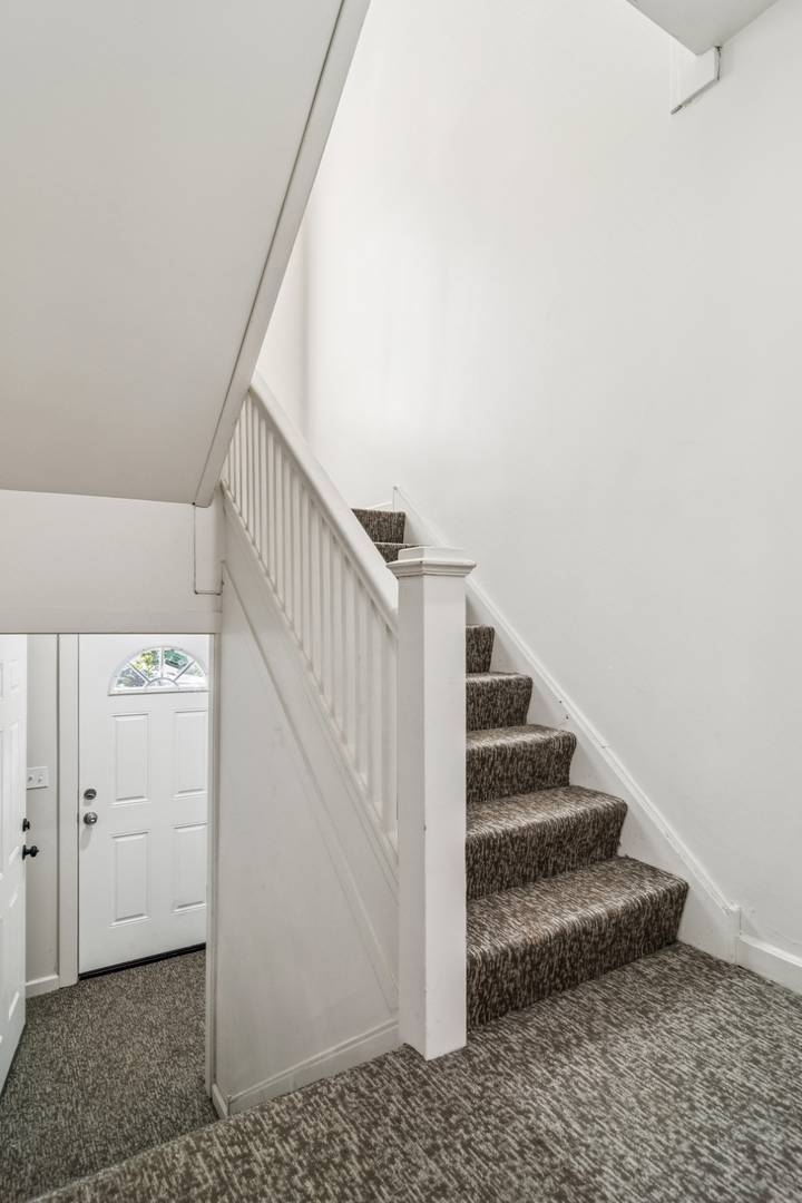 Chicago, IL 60629,6424 S Richmond ST