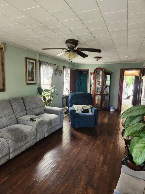 Stickney, IL 60402,3924 East AVE