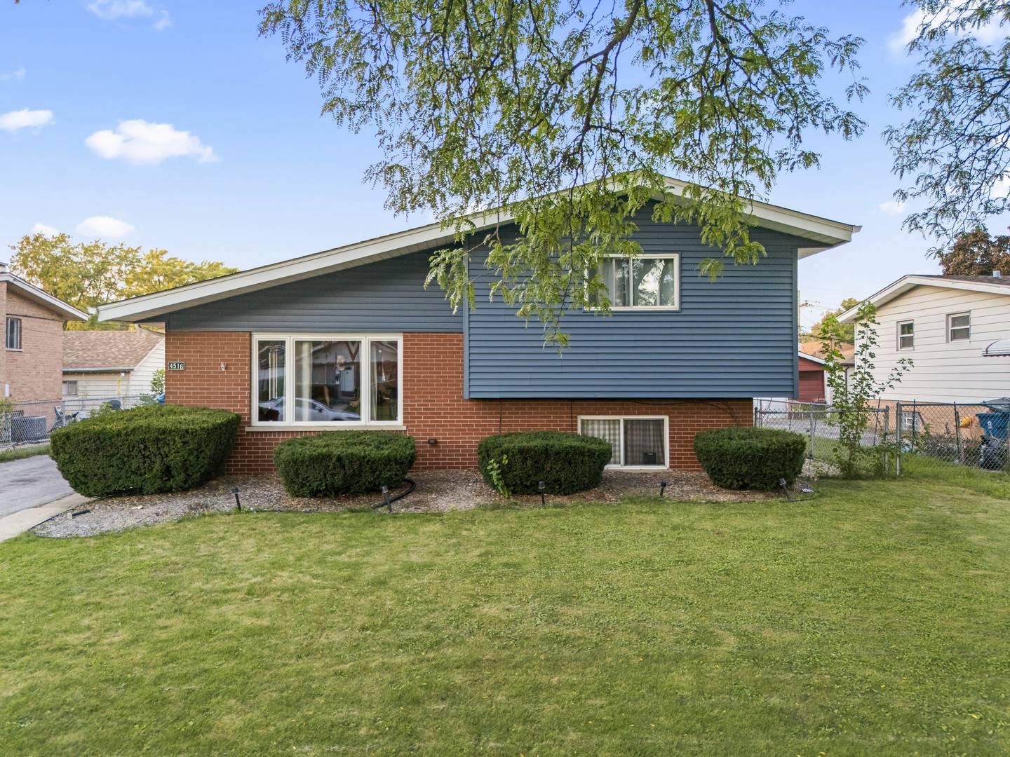 Alsip, IL 60803,4516 W 117th ST