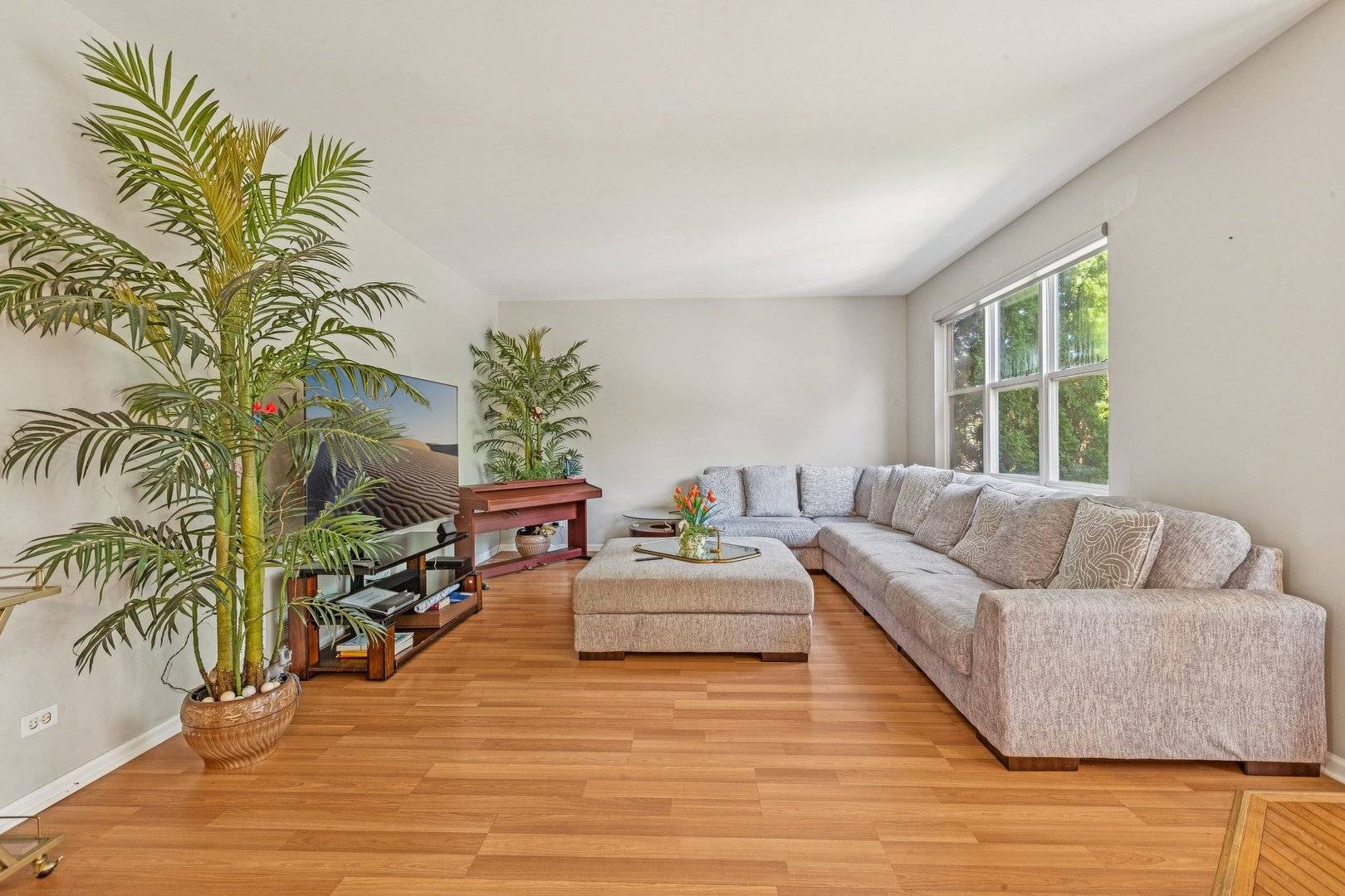 Lake In The Hills, IL 60156,3743 Sonoma CIR