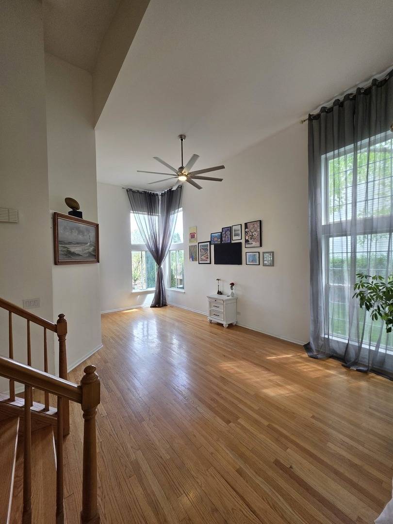 Gurnee, IL 60031,7943 Dada DR