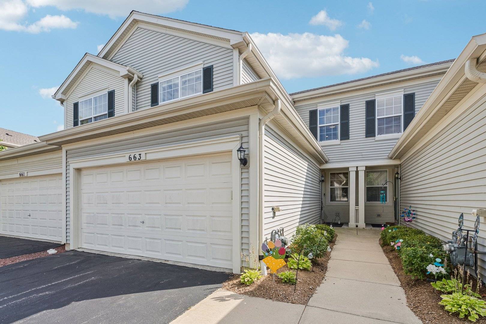 Round Lake, IL 60073,663 W Jonathan DR