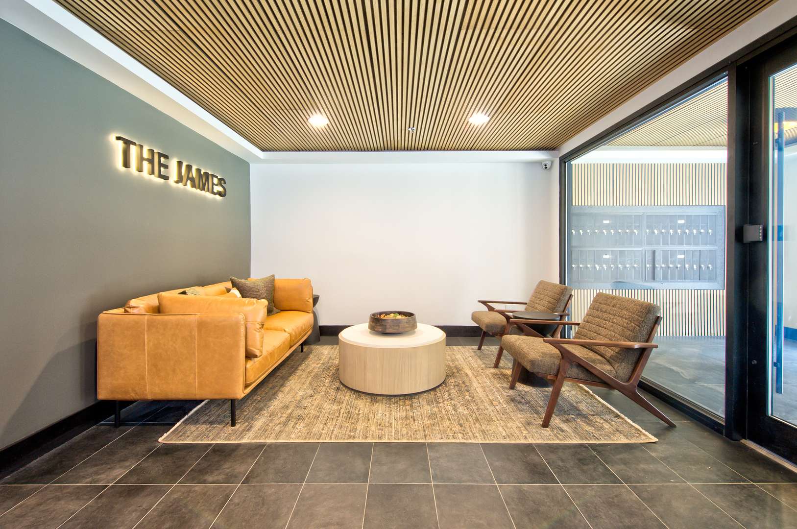 Des Plaines, IL 60016,9396 Landings LN #203