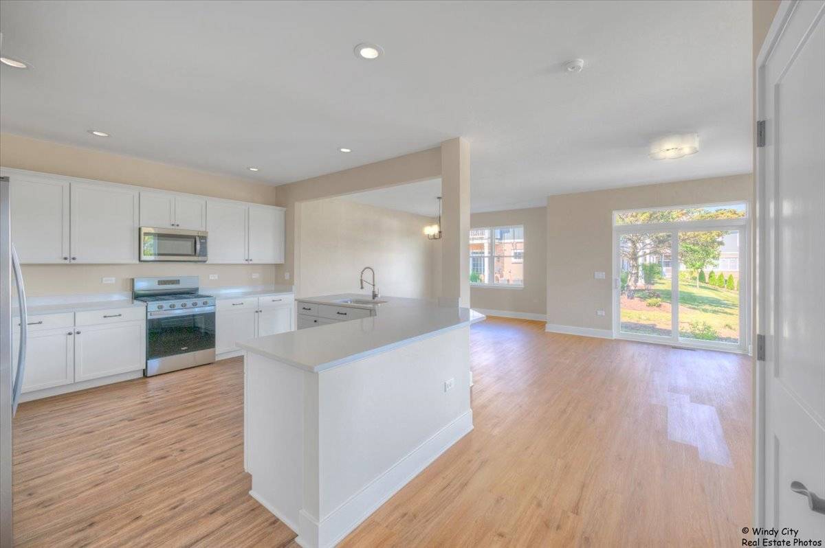 Cary, IL 60013,413 Haber RD #5