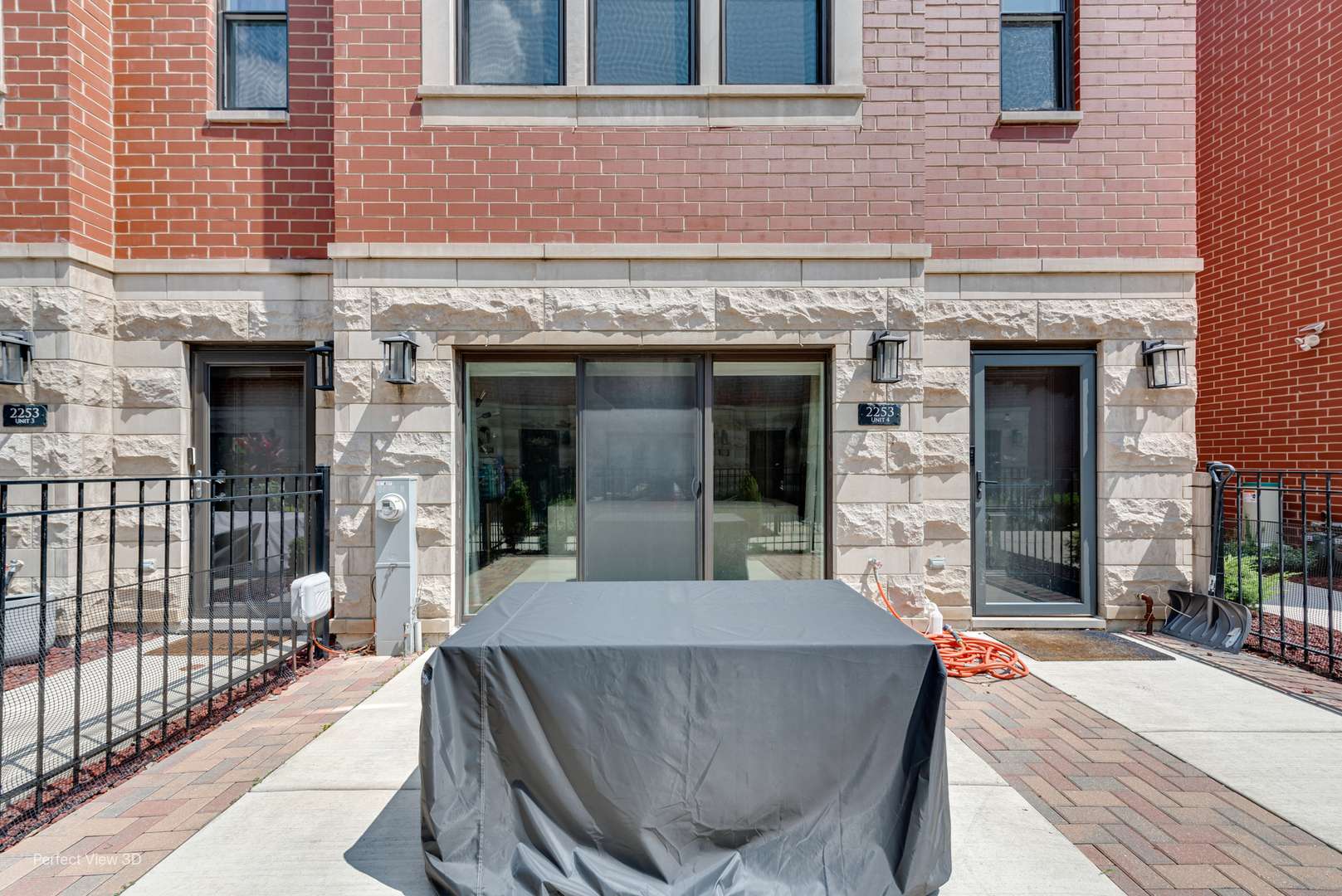 Chicago, IL 60608,2253 W Coulter ST #4