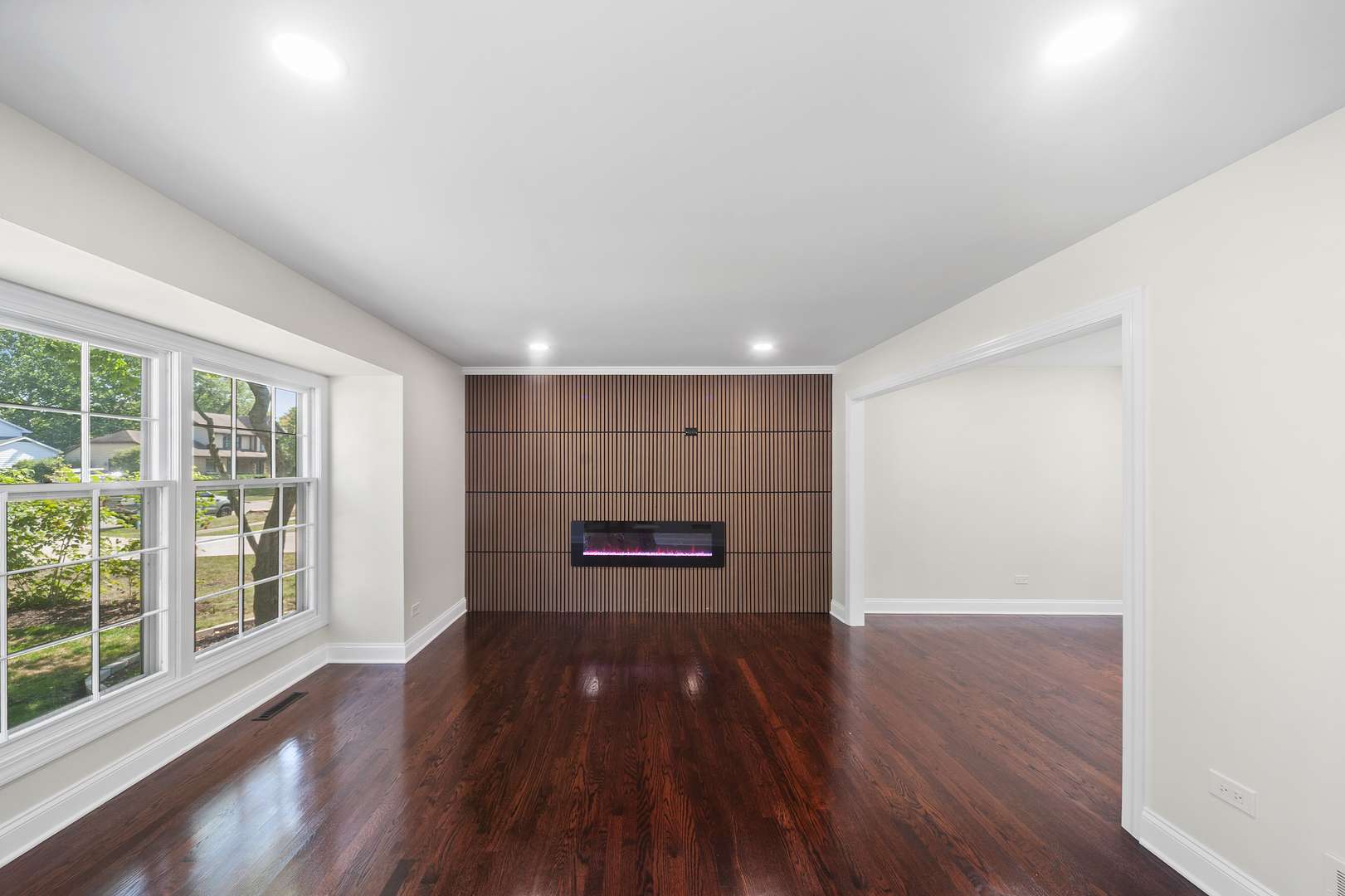 Libertyville, IL 60048,1017 Juniper Pkwy