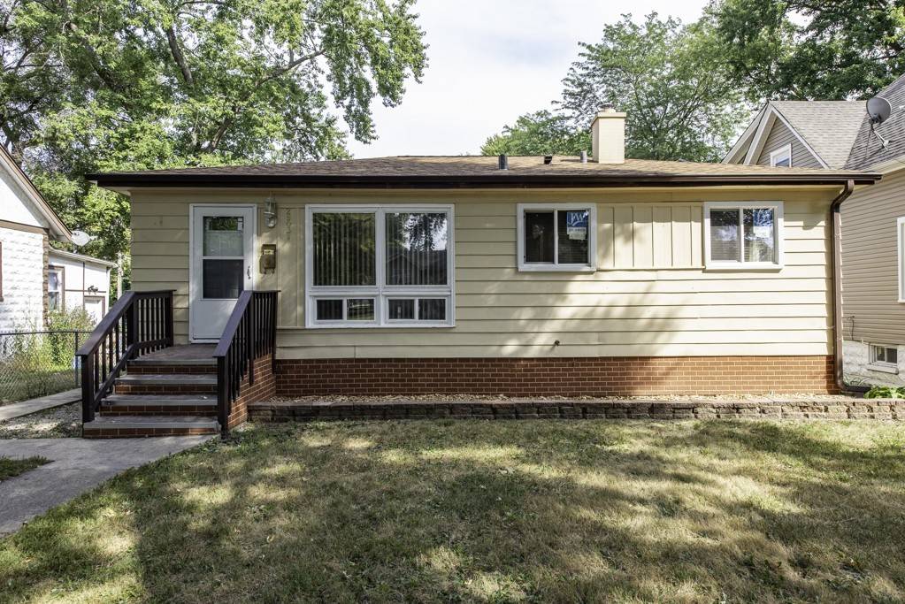 Zion, IL 60099,2903 Emmaus AVE