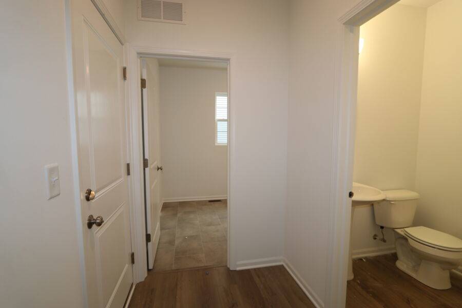 Oswego, IL 60543,608 Henry LN