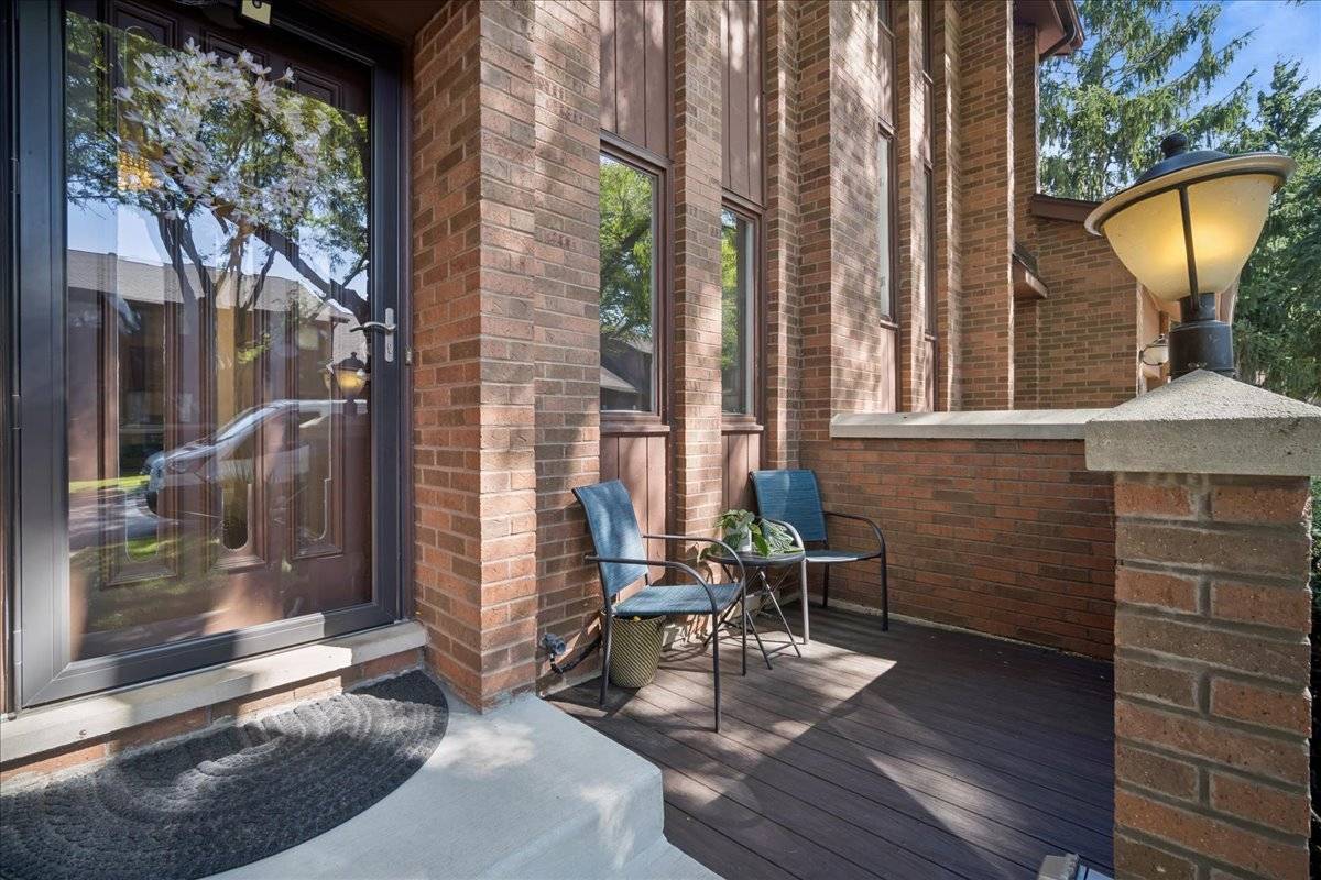 Park Ridge, IL 60068,1018 Rene CT