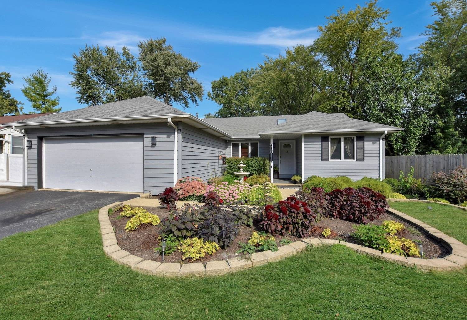 Palatine, IL 60074,543 S Warren AVE
