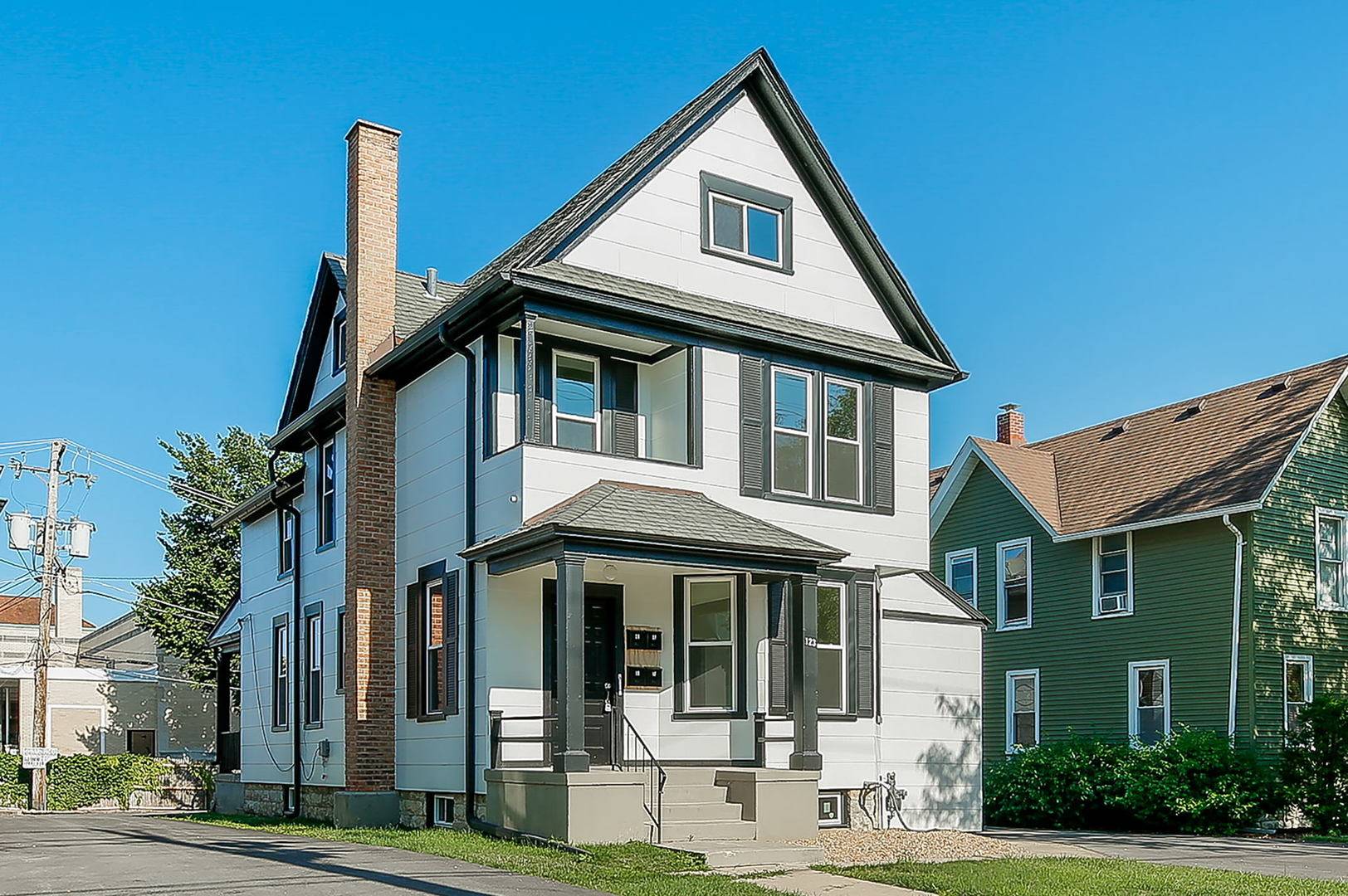 Wheaton, IL 60187,123 N West ST