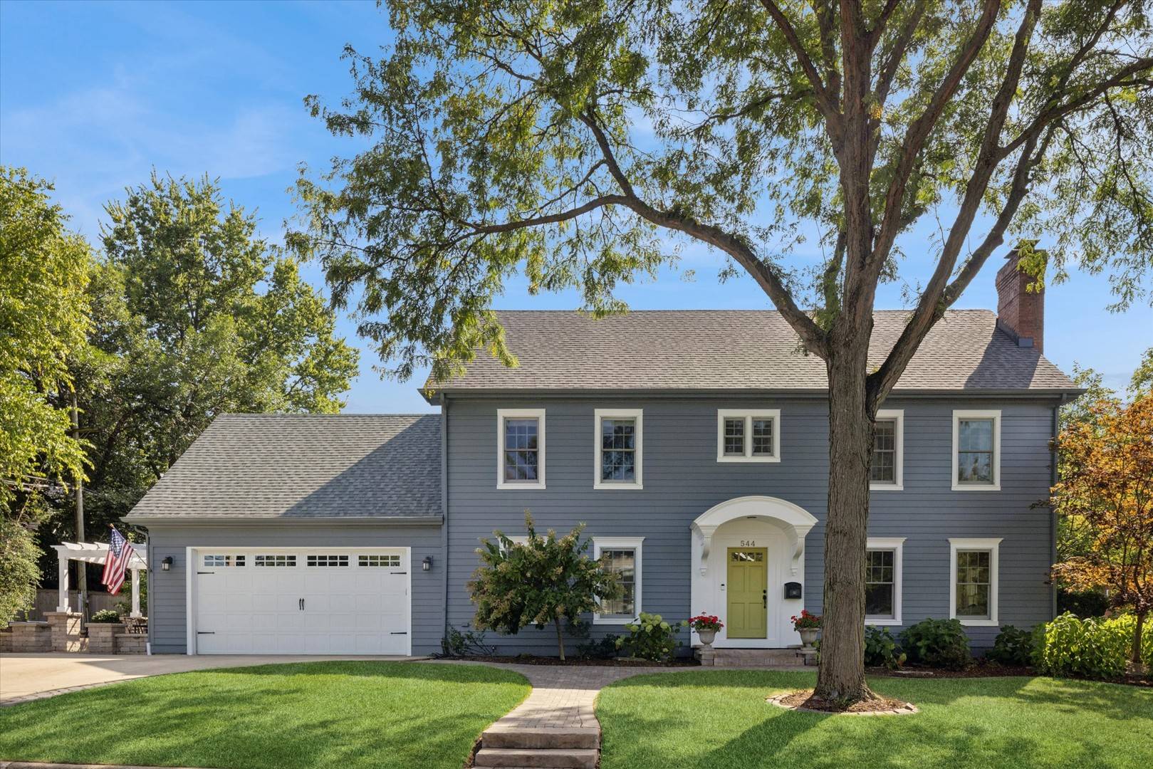 Hinsdale, IL 60521,544 W 7th ST