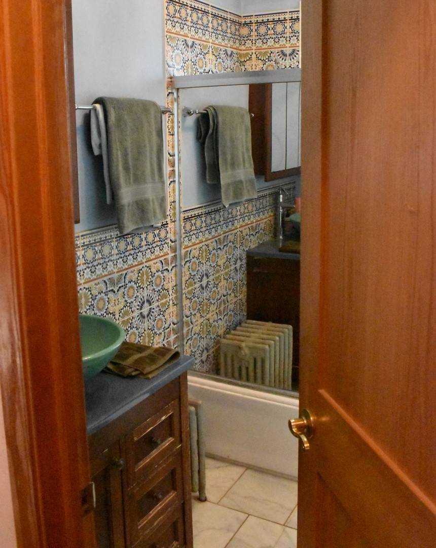 Cary, IL 60013,2728 Crystal Lake RD