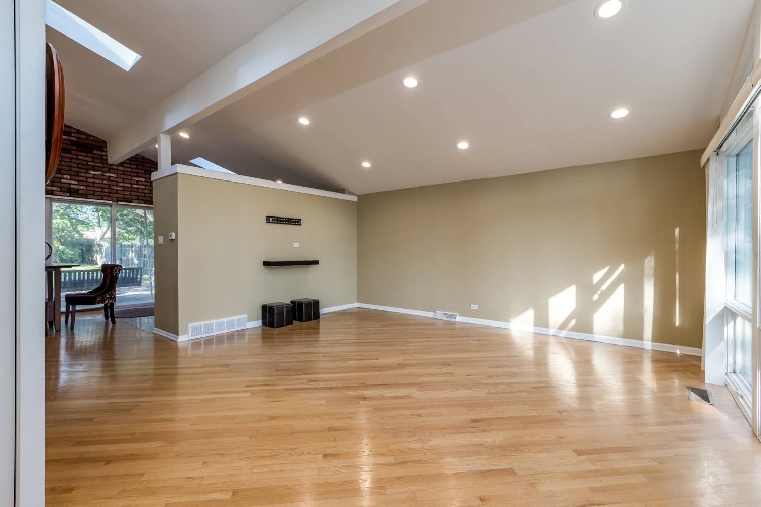 Glenview, IL 60025,3014 COVERT RD