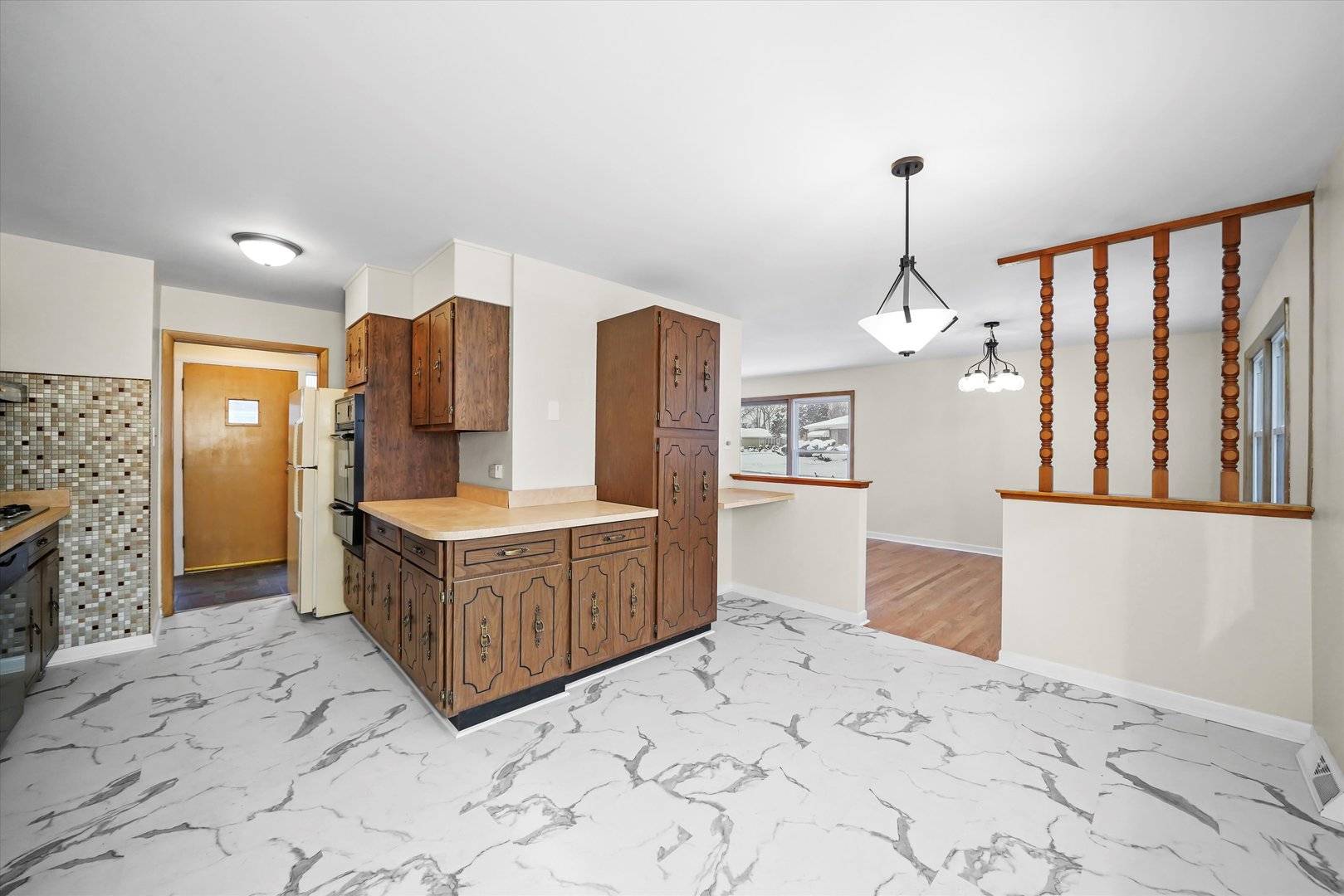 South Holland, IL 60473,16049 Minerva AVE