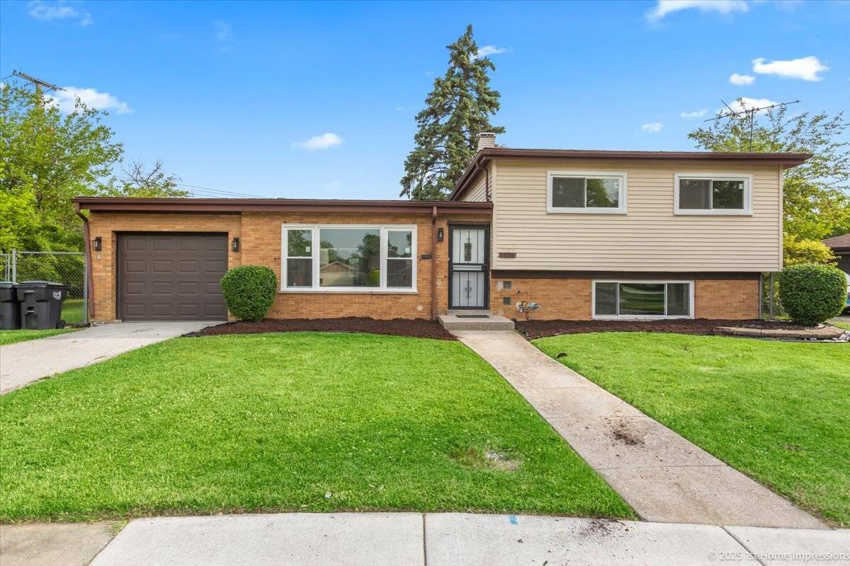 South Holland, IL 60473,16211 Joyce CIR